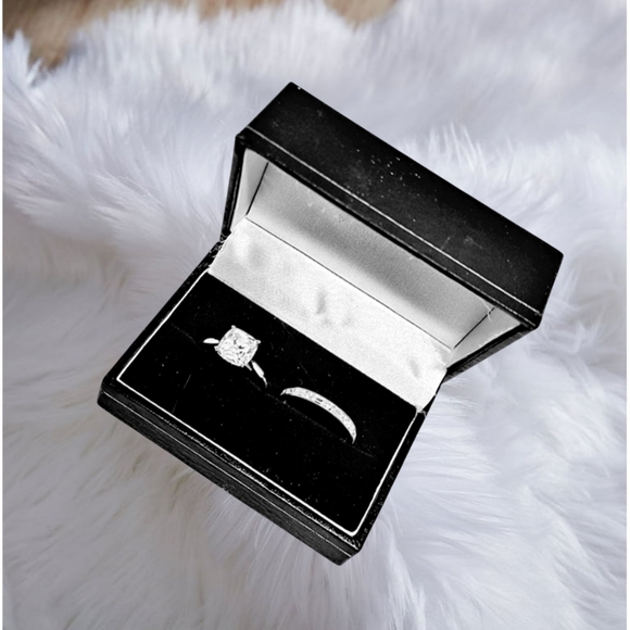 Sterling Silver Engagement Ring Set with Brilliant Square Cut/Baguette CZ Stones - Picture 10 of 11